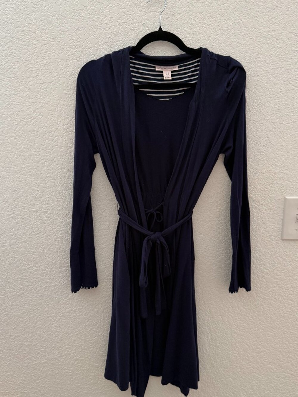 A Pea in the Pod Maternity Robe Women's Size M Navy Blue Comfy Soft Casual Baby